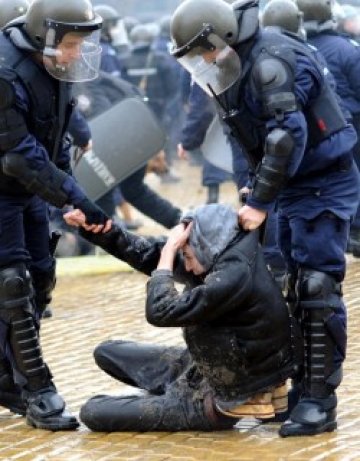 Страх тресе и управляващи, и опозиция: Протестът е провокация