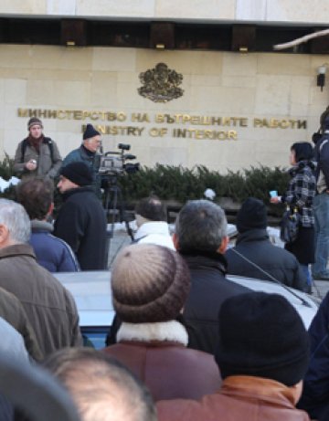 МВР и полицаите ще си говорят