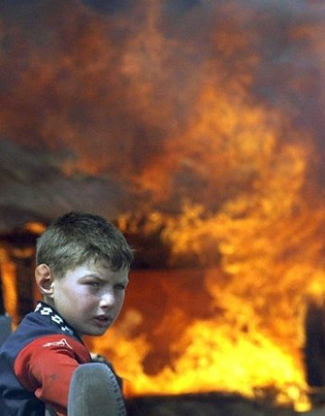 Голям пожар в околностите на Истанбул