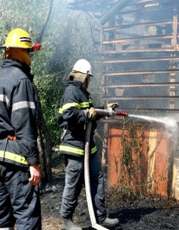 Пожар в столичния жк Западен парк