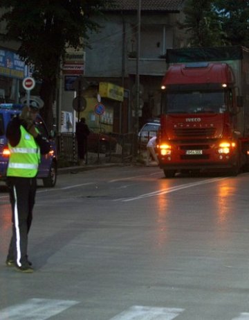 Румънски ТИР прегази младеж в Княжево