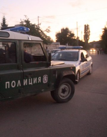 Задържаха мъж, обвинен в изнудване