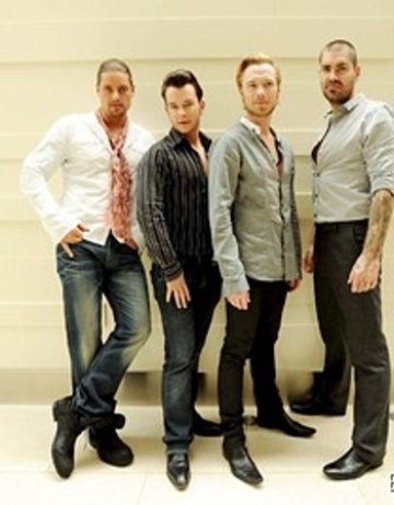 Стивън Гейтли от Boyzone почина на 33