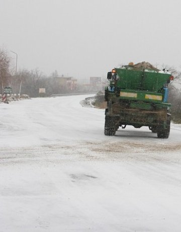 Републиканските пътища са проходими при зимни условия