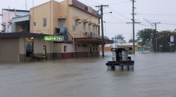 35 загинали от свлачища и наводнения в Бразилия