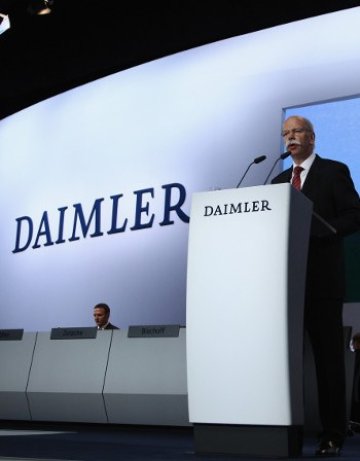 Daimler гони продажби за 100 млрд. евро