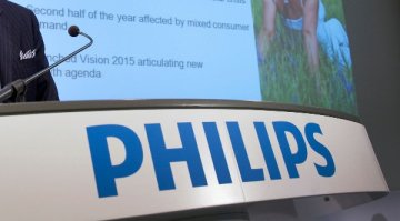 Philips съкращава 4500 работни места след спад на печалбата