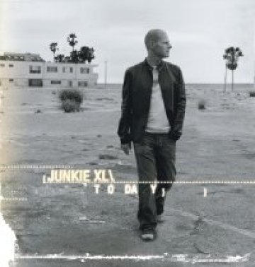 Стига бе: Junkie XL идва в България