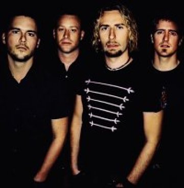 Плейбой &quot;зайчета&quot;, миньори и Елвис в новото видео на Nickelback