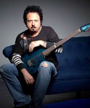 Steve Lukather от Toto с нов солов проект