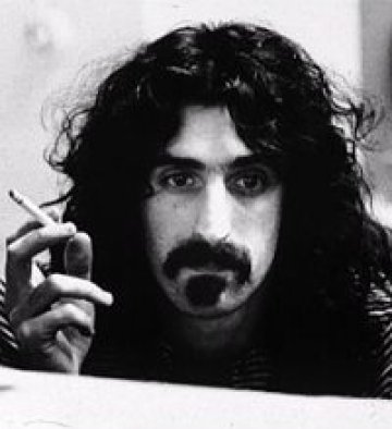 Вдовицата на Frank Zappa съди организаторите на фестивал в негова чест!