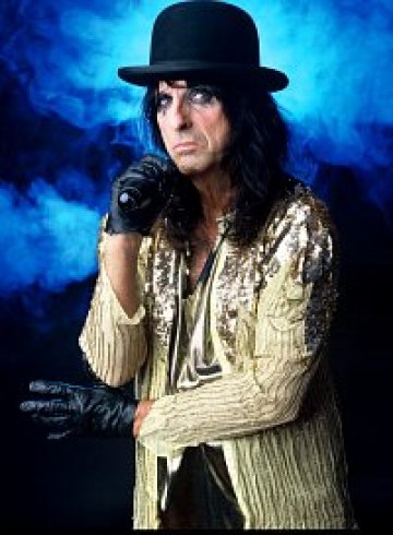 В момента Alice Cooper се чувства по-жизнен, отколкото на 29