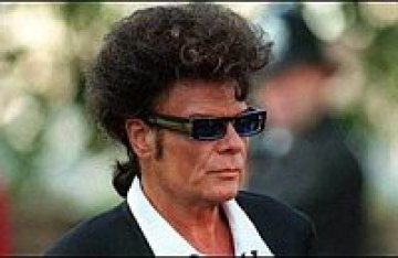 Gary Glitter се измъква от затвора!