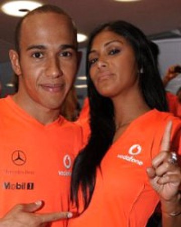 Nicole Scherzinger вдъхнови Lewis Hamilton