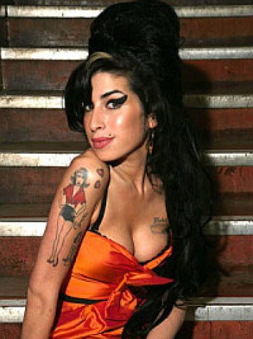 Amy Winehouse се развежда?