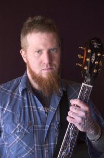 Bill Kelliher от Mastodon: Очакваме София да се раздере и полудее