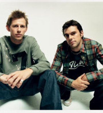 Groove Armada откриват Park Live