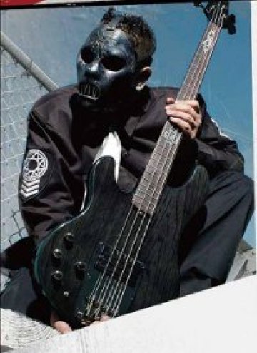 Свръхдоза наркотици уби басиста на Slipknot?