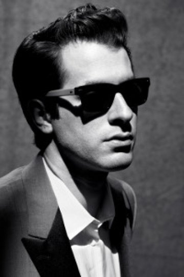 Mark Ronson се завръща с невероятен ретро звук