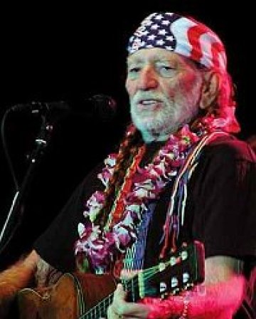 Арестуваха Willie Nelson за притежание на марихуана