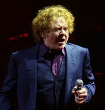 Simply Red се сбогуваха с публиката