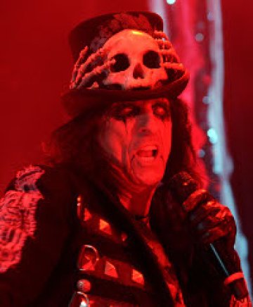 Alice Cooper готви продължение на кошмара