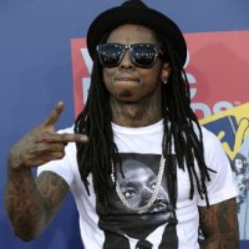 Lil Wayne издава Tha Carter IV 