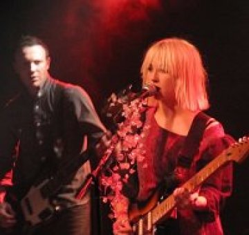 Tриизмерна инди рок лудница в новото видео на Joy Formidable