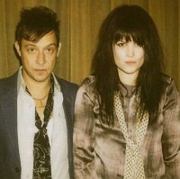 Преслушай Blood Pressures на The Kills