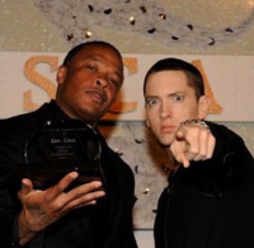 Чуй новото общо парче на Dr.Dre и Eminem 