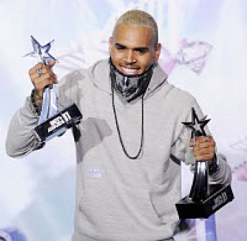 Chris Brown стана големият победител на BET Awards 2011 