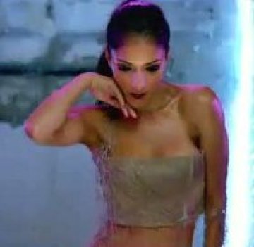 Nicole Scherzinger много мокра и секси в новото си видео