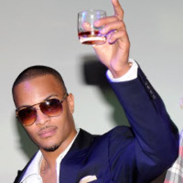 T.I. излезе месец по-рано от затвора