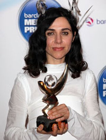 Pj Harvey първа спечели наградата Меркюри два пъти