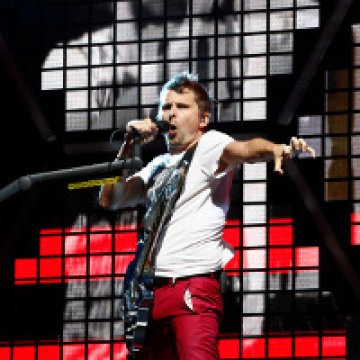 Muse влизат в студио, засега отлагат идеята за запис в Космоса