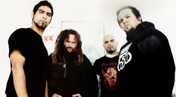 Soulfly празнуват 15-годишнина с нов албум