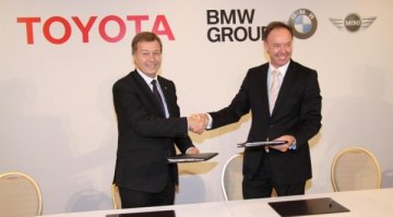 Toyota и BMW запретват ръкави заедно