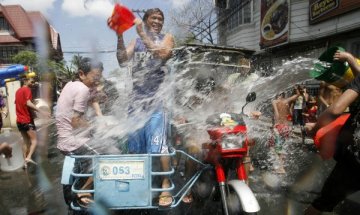 Пийте вода, за да се спасите от жегите