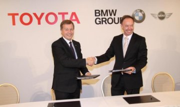 BMW и Toyota правят съвместно спортна кола 