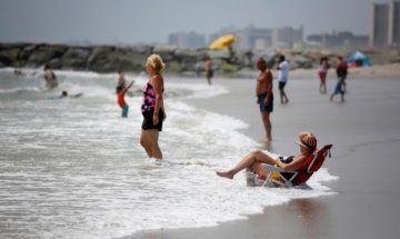 Лекува ли морската вода и достатъчен ли е "базовият" тен?