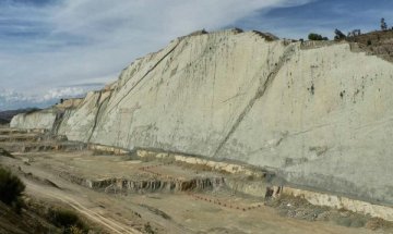 Динозавърската стена в Боливия