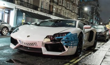 Баш майсторът с Lamborghini в Лондон