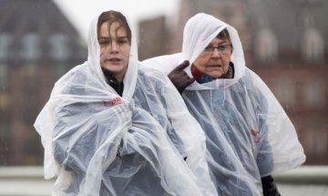 Оранжев код за седем области за дъжд и гръмотевици