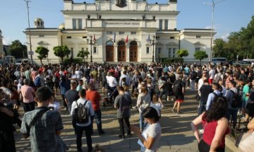 Има призиви за ескалация на напрежението на протестите