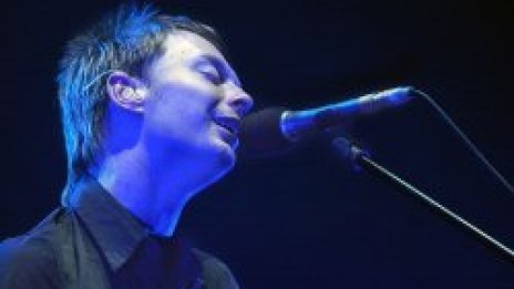 Том Йорк от Radiohead записа гневна песен за смъртта на британски учен