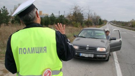 Хвърчат скалпове на шефове от КАТ, отменили 150 акта