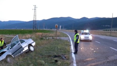 Пак загинали в катастрофи из страната