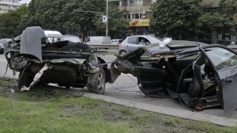 Две жертви на войната по пътищата