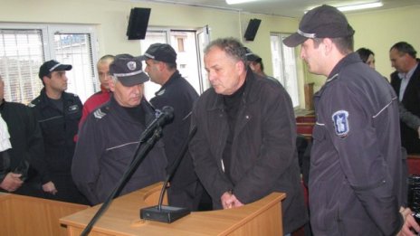 Съдът освободи трима от задържаните за взрива в Крумовград