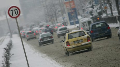 Пътищата са проходими при зимни условия